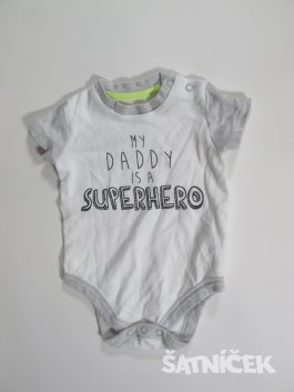 Body  bílo šedé s nápisem secondhand